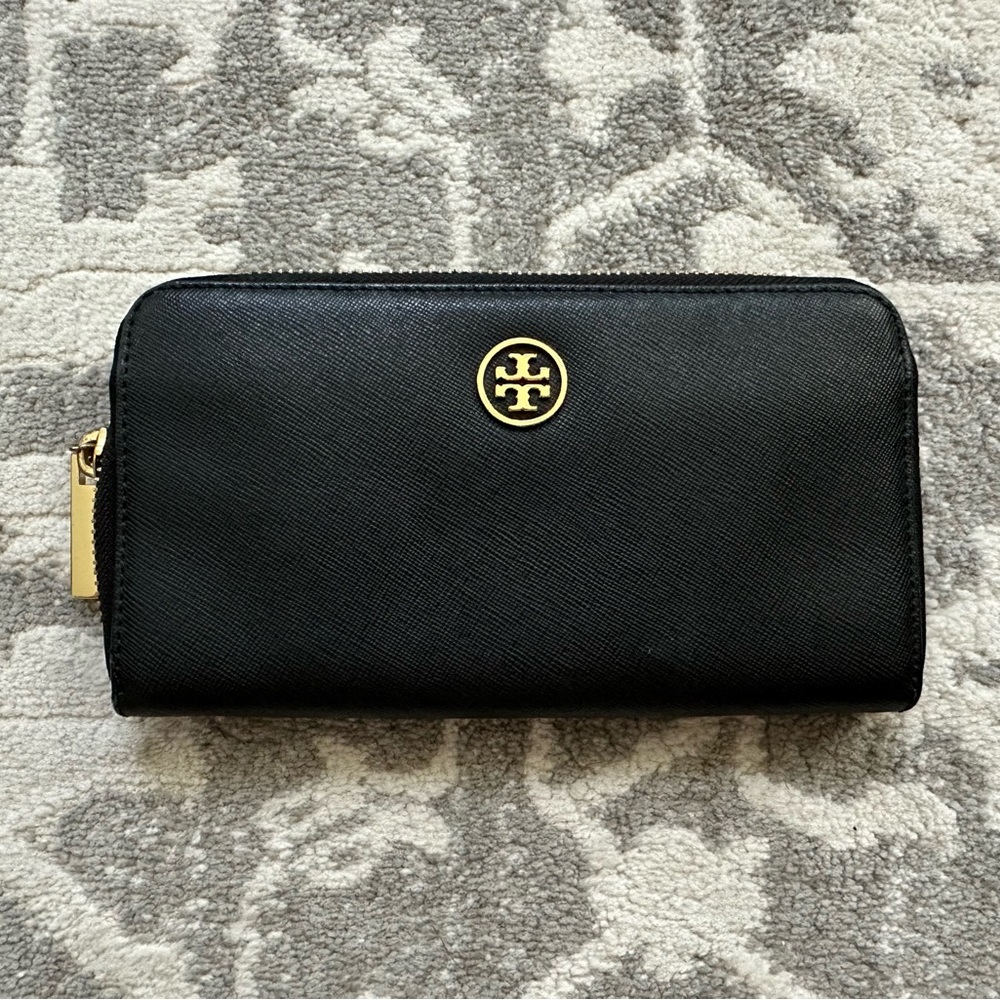 Tory Burch Robinson Large wallet